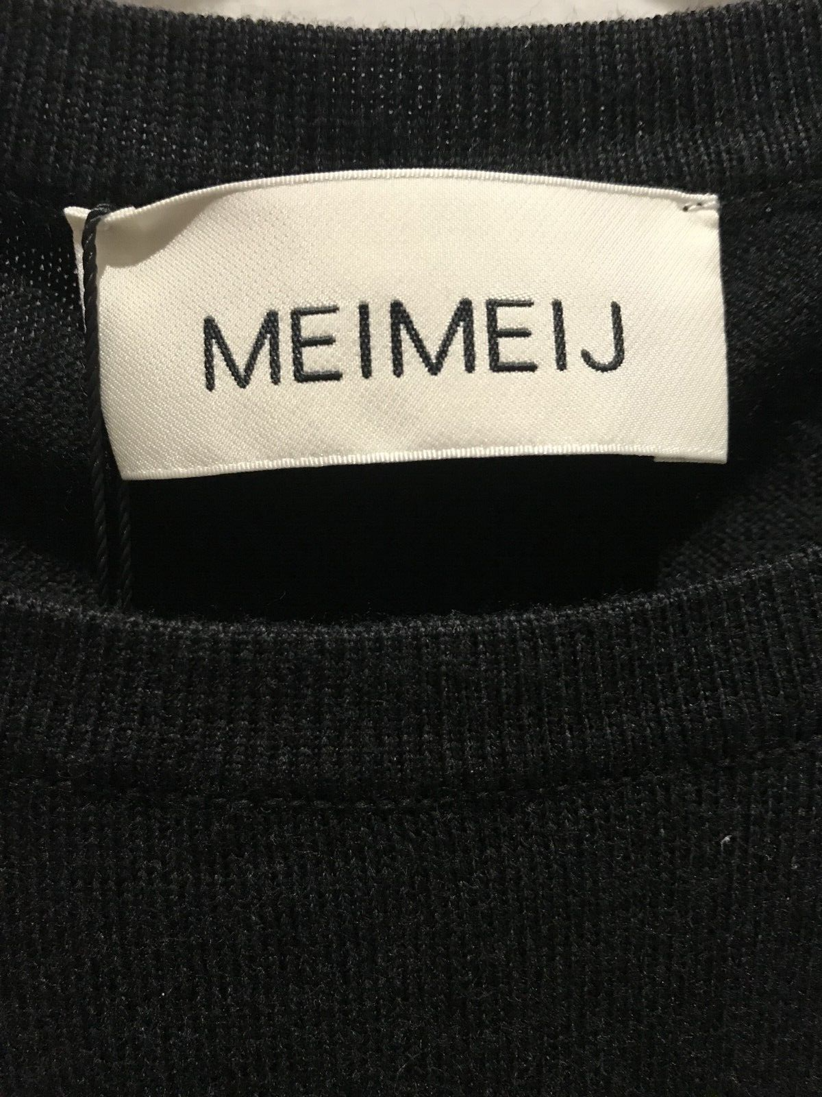 NWT MEIMEIJ Women's Black Wool Logo Back Long Dolman Sleeves Sweater Size 40/8