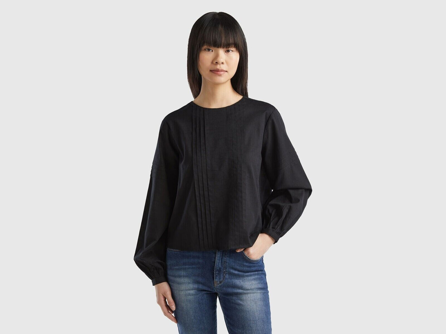 NWT Benetton Women's Black Pleats Viscose Blend Balloon Sleeve Blouse Size Large